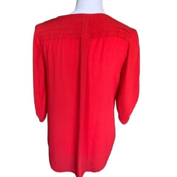 Anthropologie Maeve Top Size XSmall Red Tab Roll 3/4 Sleeve Hi Lo Hemline - Picture 2 of 9